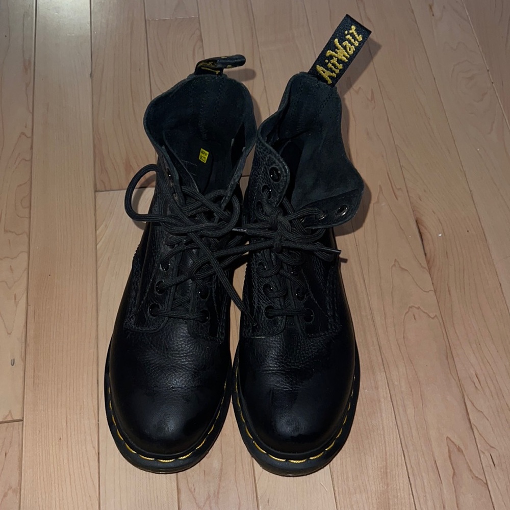 DR. MARTENS 1460 PASCAL VIRGINIA 8 EYE BOOTS